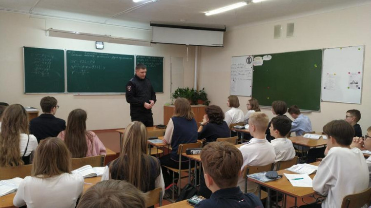Будьте внимательнее на дорогах! Соблюдайте ПДД! .
